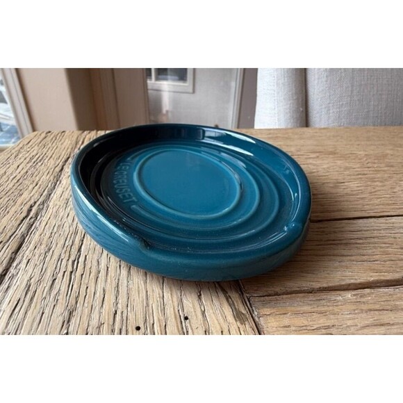 NEW Le Creuset Stoneware Oval Spoon Rest Deep Teal Blue - Picture 3 of 4